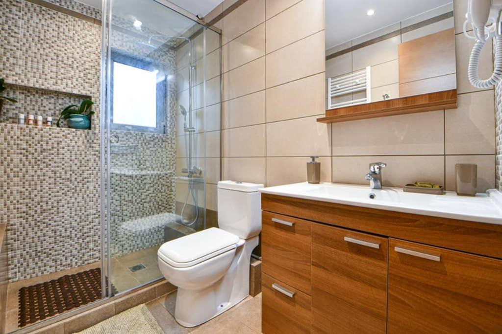 Modern Hospitality, With Private Garden, Athens Apartment Luaran gambar